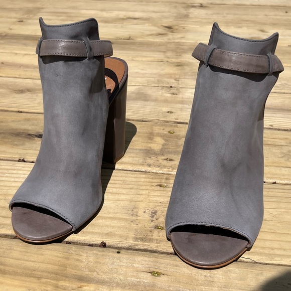 Steve Madden gray heels size 9 - Picture 8 of 14